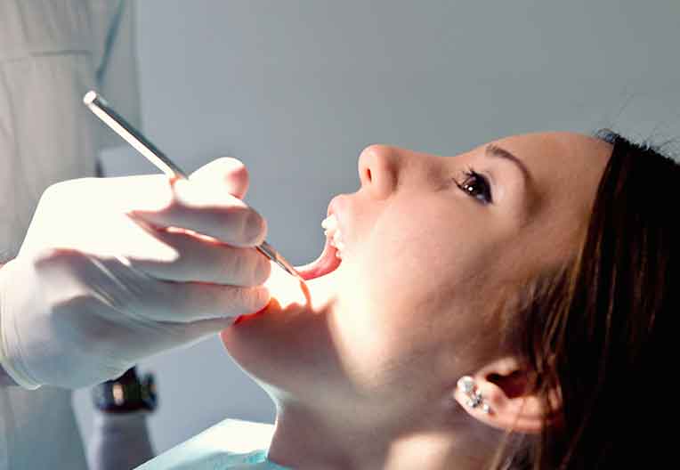 多種の歯周外科治療にも対応します